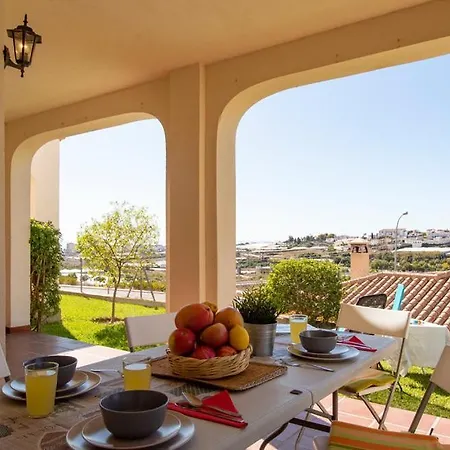 Apartment En Torrox: 2 Wifi Y Piscina